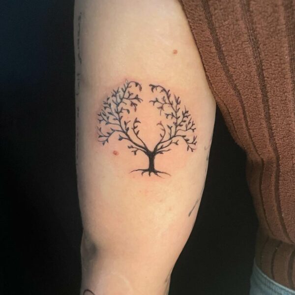 arbre_de_vie_tatouage_femme