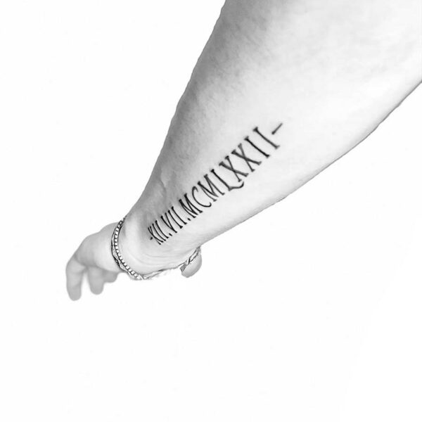 date_gothique_tatouage_bras