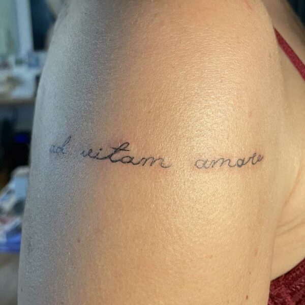 lettrage_latin_pour_toujours_advitam