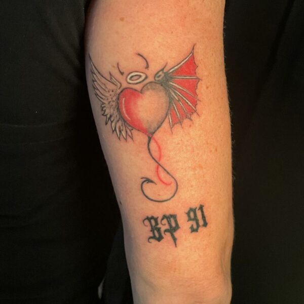 miange_midemon_coeur_lettrage_gothique_lettre_chiffre