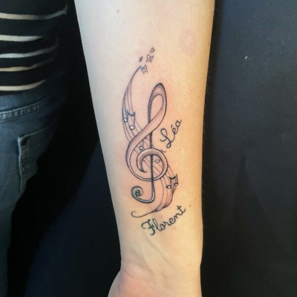 note_musique_lettrage_papillon