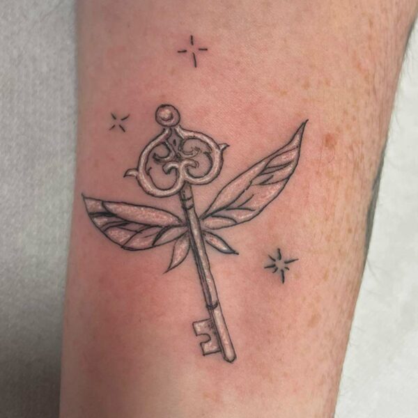 tatouage_cle_feerie_ailes