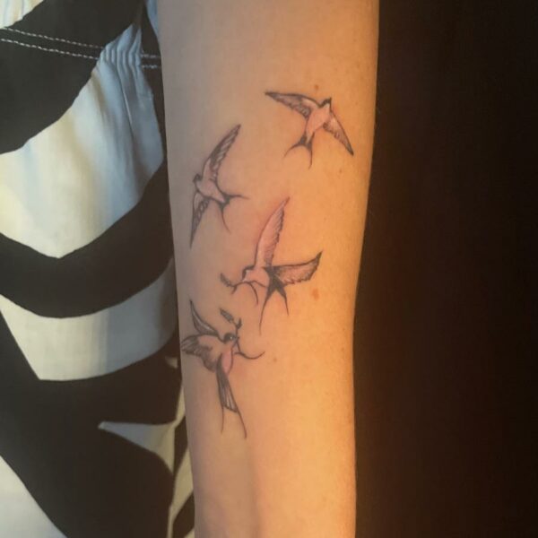 tatouage_envolee_doiseaux_artistic_tattoo